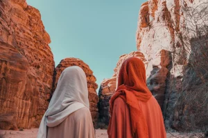 Historic Trails: Walking Through the Pages of History in Ancient Cities